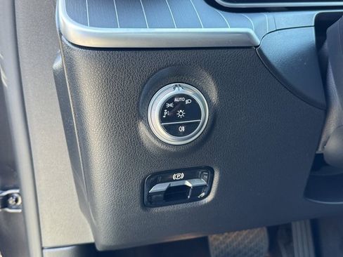 Used 2024 Mercedes-Benz C 300 C 300 image 18