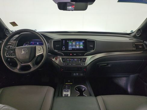 Certified 2024 Honda Passport EX-L image 16