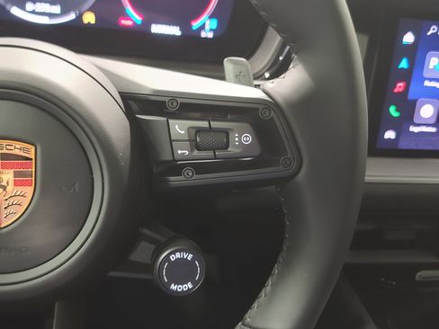 New 2026 Porsche Cayenne image 18