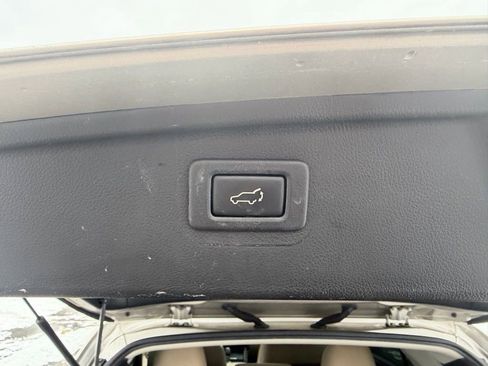 Used 2019 Subaru Outback 3.6R Limited AWD/4WD image 32
