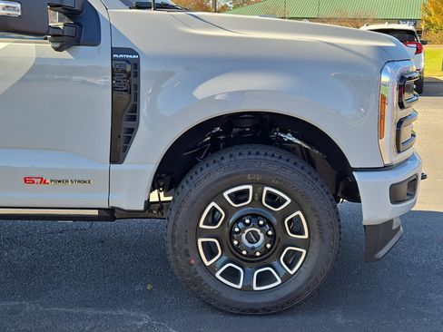 New 2026 Ford F250 Platinum image 12