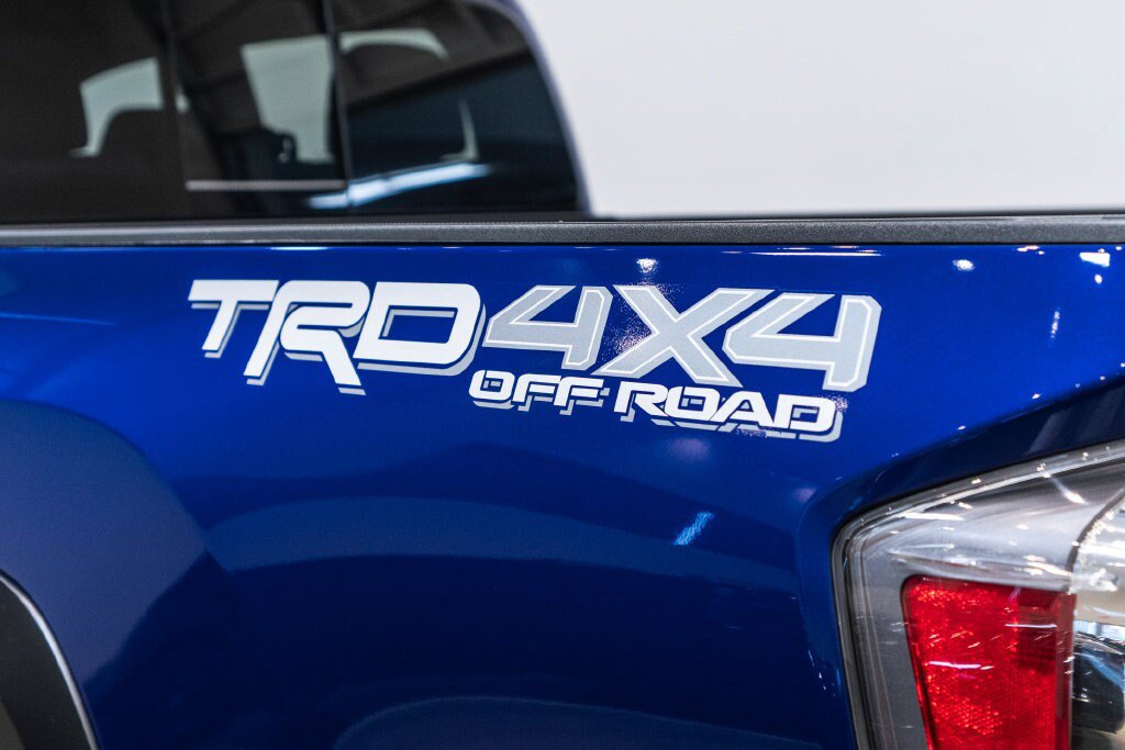 Certified 2023 Toyota Tacoma TRD Off-Road w/ TRD Premium Off Road Package AWD/4WD image 13