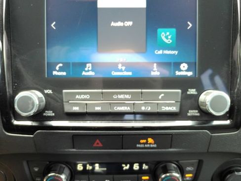 Used 2022 Nissan Frontier SV RWD image 40