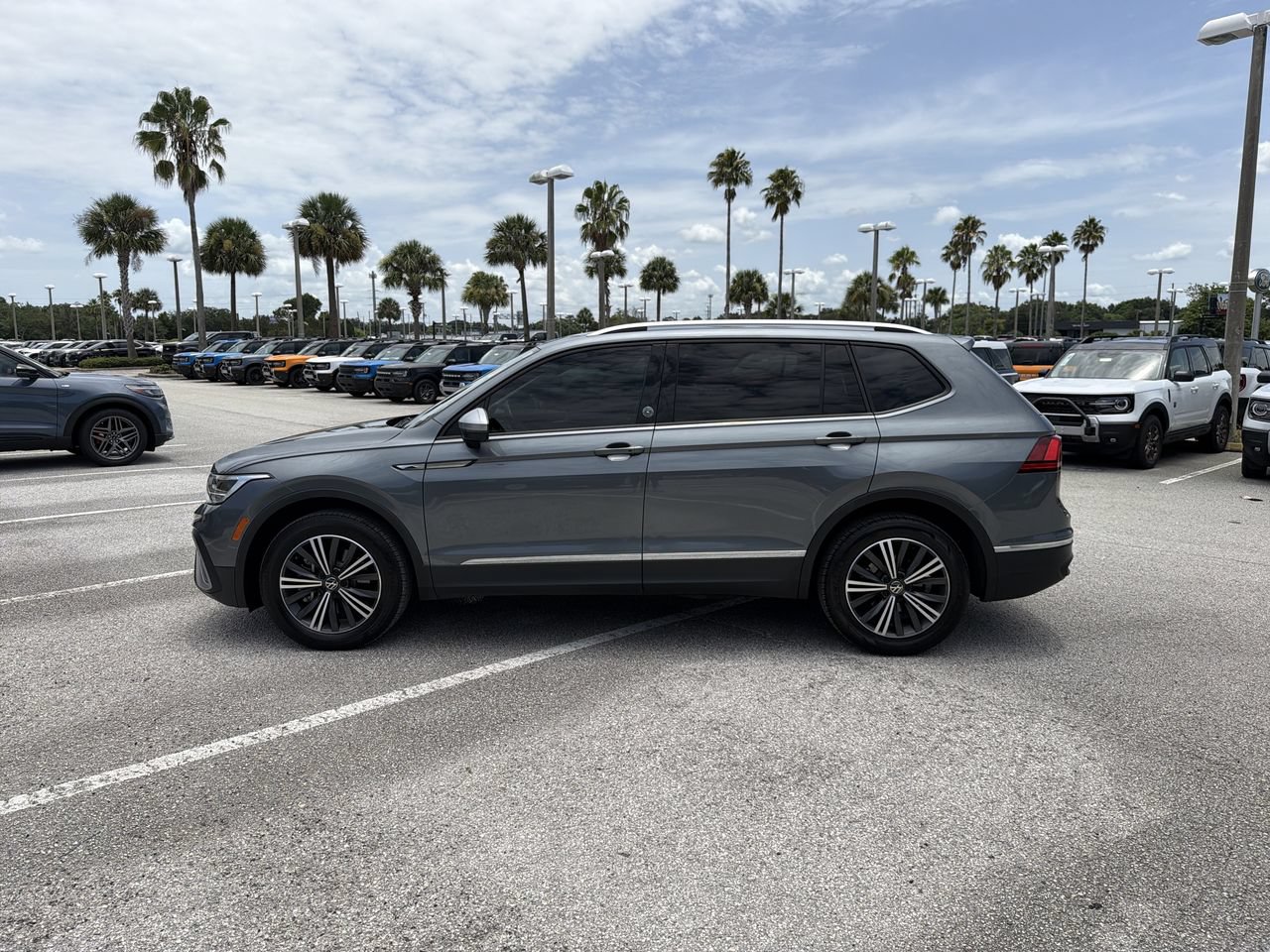 Used 2024 Volkswagen Tiguan Wolfsburg Edition FWD image 5