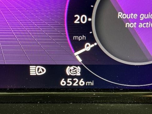 Used 2025 Volkswagen Atlas SEL Premium R-Line image 18