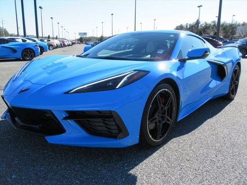 Used 2021 Chevrolet Corvette w/ 2LT image 3