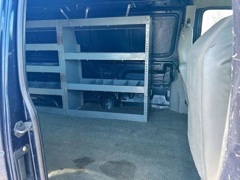 Used 2001 Ford E-350 and Econoline 350 Super Duty RWD image 29