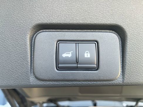 New 2026 Nissan Rogue Platinum AWD/4WD image 33