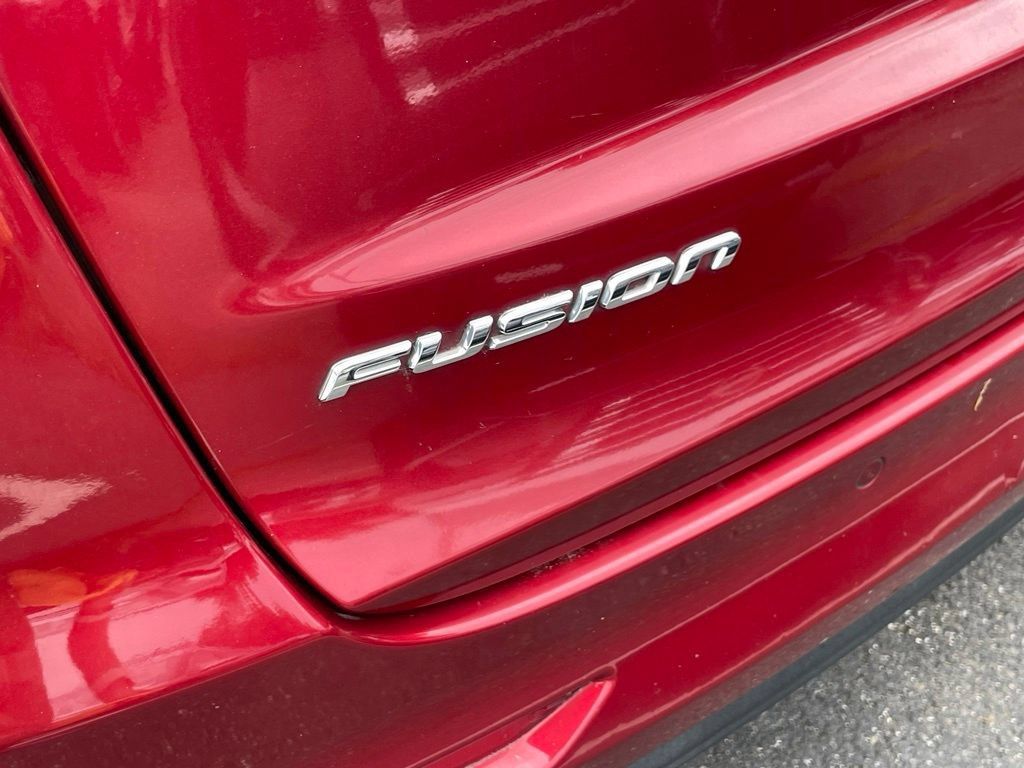 Used 2019 Ford Fusion SE FWD image 34