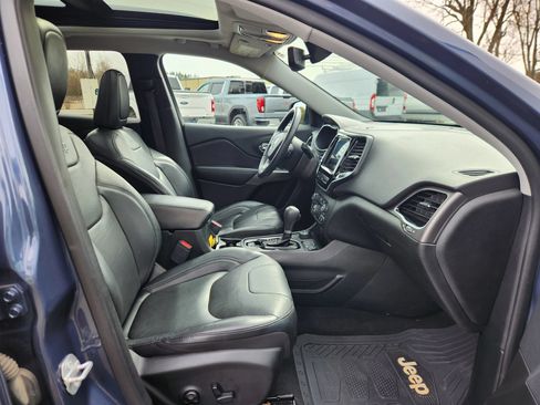 Used 2019 Jeep Cherokee Limited AWD/4WD image 45