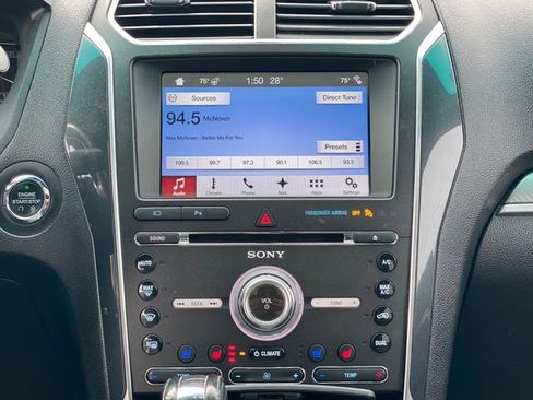 Used 2017 Ford Explorer Sport image 17