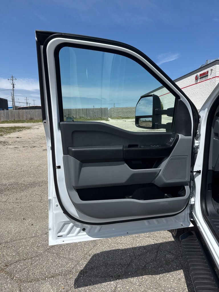 Used 2024 Ford F250 XL w/ XL Chrome Package AWD/4WD image 13
