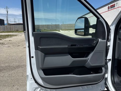 Used 2024 Ford F250 XL w/ XL Chrome Package AWD/4WD image 13