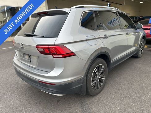 Used 2019 Volkswagen Tiguan SEL FWD image 3