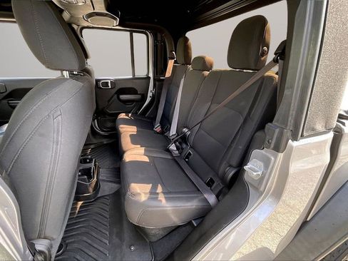 Certified 2020 Jeep Gladiator Sport w/ Quick Order Package 24S image 22