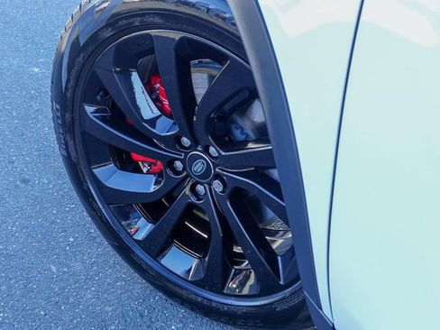 Used 2023 Land Rover Discovery Sport SE image 12