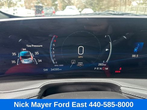 Used 2025 Cadillac XT4 Premium Luxury image 43