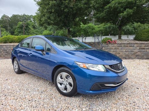 Used 2013 Honda Civic LX image 1
