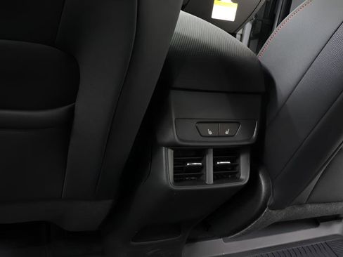 New 2026 Chevrolet Equinox RS w/ Convenience Package III FWD image 26