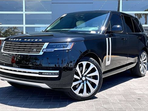 Used 2025 Land Rover Range Rover Autobiography AWD/4WD image 1