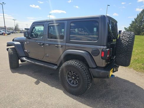 Used 2018 Jeep Wrangler Unlimited Sport S AWD/4WD image 3