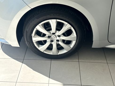 Used 2024 Toyota Corolla LE FWD image 14