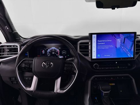 Certified 2022 Toyota Tundra Platinum w/ Advanced Package AWD/4WD image 23