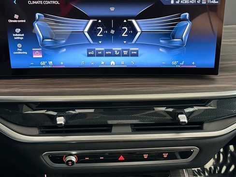 Used 2026 BMW X7 xDrive40i AWD/4WD image 21