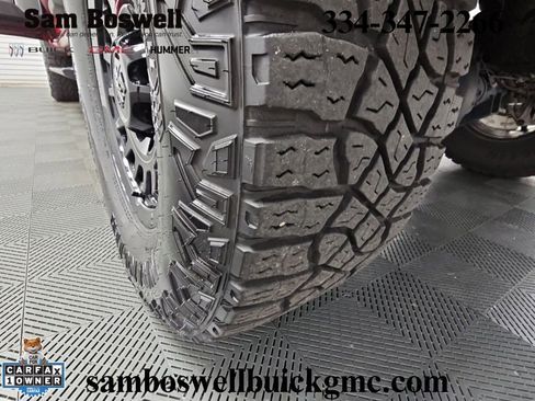 Used 2025 GMC Sierra 2500 AT4X w/ AT4X AEV Edition AWD/4WD image 44