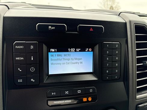 Used 2022 Ford F350 XL w/ Power Equipment Group image 12