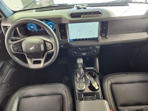 New 2025 Ford Bronco Big Bend w/ Black Diamond Package image 15