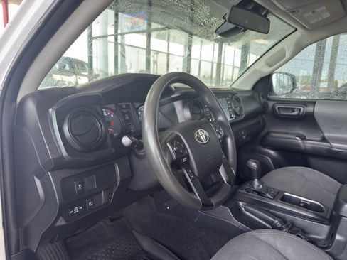 Used 2021 Toyota Tacoma SR image 18