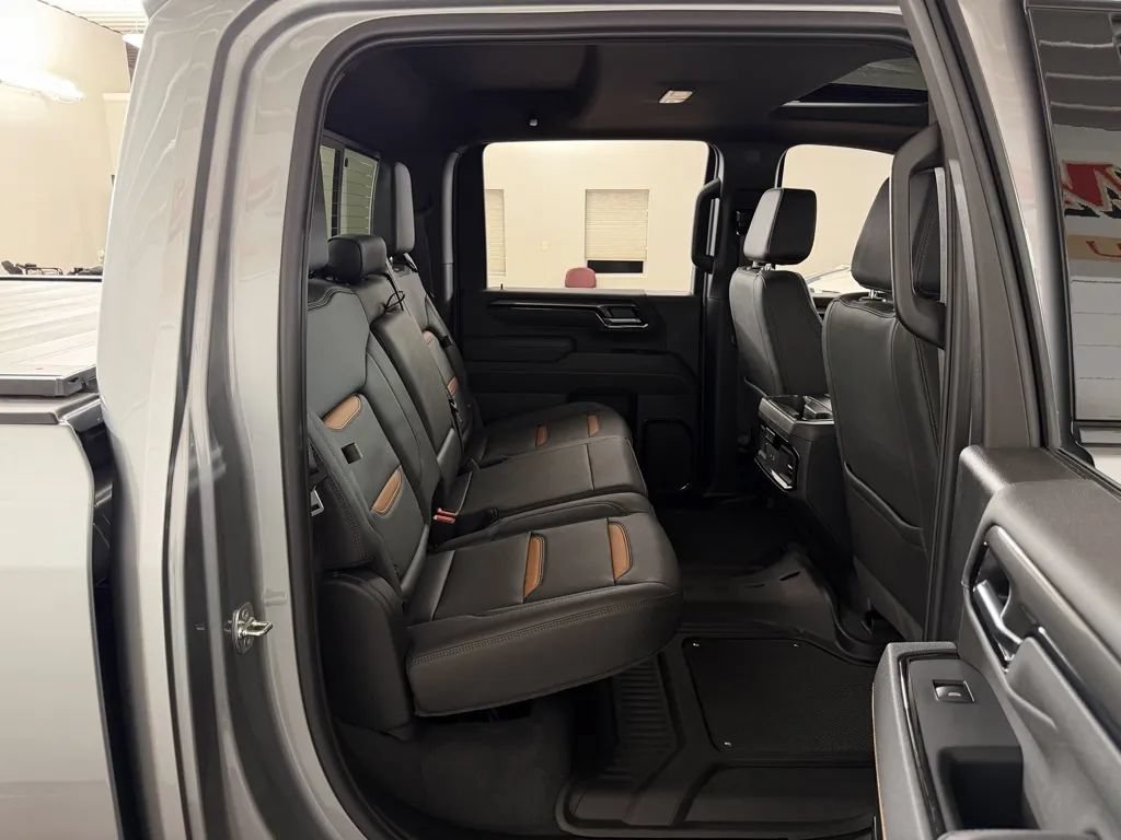 Used 2026 GMC Sierra 3500 AT4 w/ AT4 Premium Plus Package AWD/4WD image 41