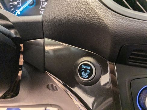 Used 2019 Ford Escape SE image 26