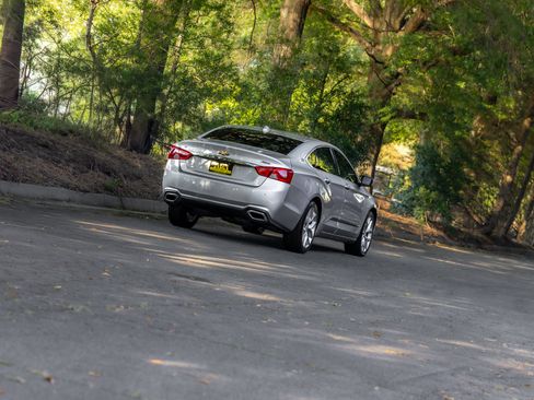Used 2018 Chevrolet Impala Premier FWD image 47