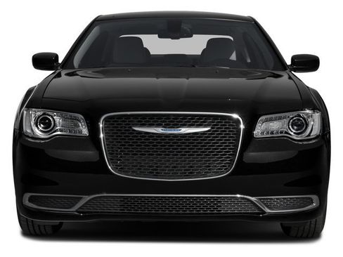 Used 2016 Chrysler 300 Limited w/ Driver Convenience Group image 7