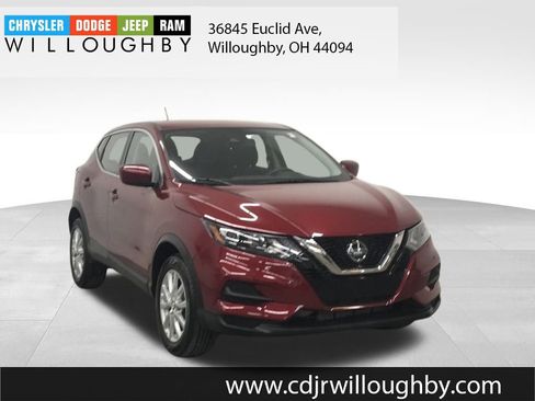 Used 2021 Nissan Rogue Sport S image 3