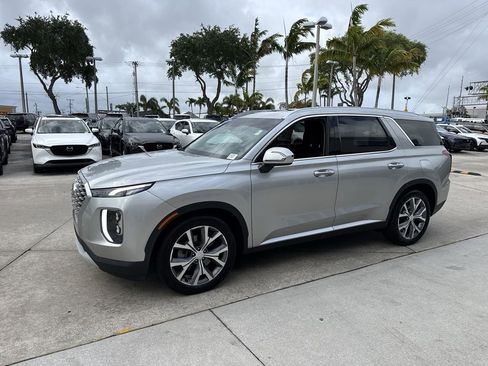 Used 2022 Hyundai Palisade SEL w/ 8P Bench Seat Package AWD/4WD image 10