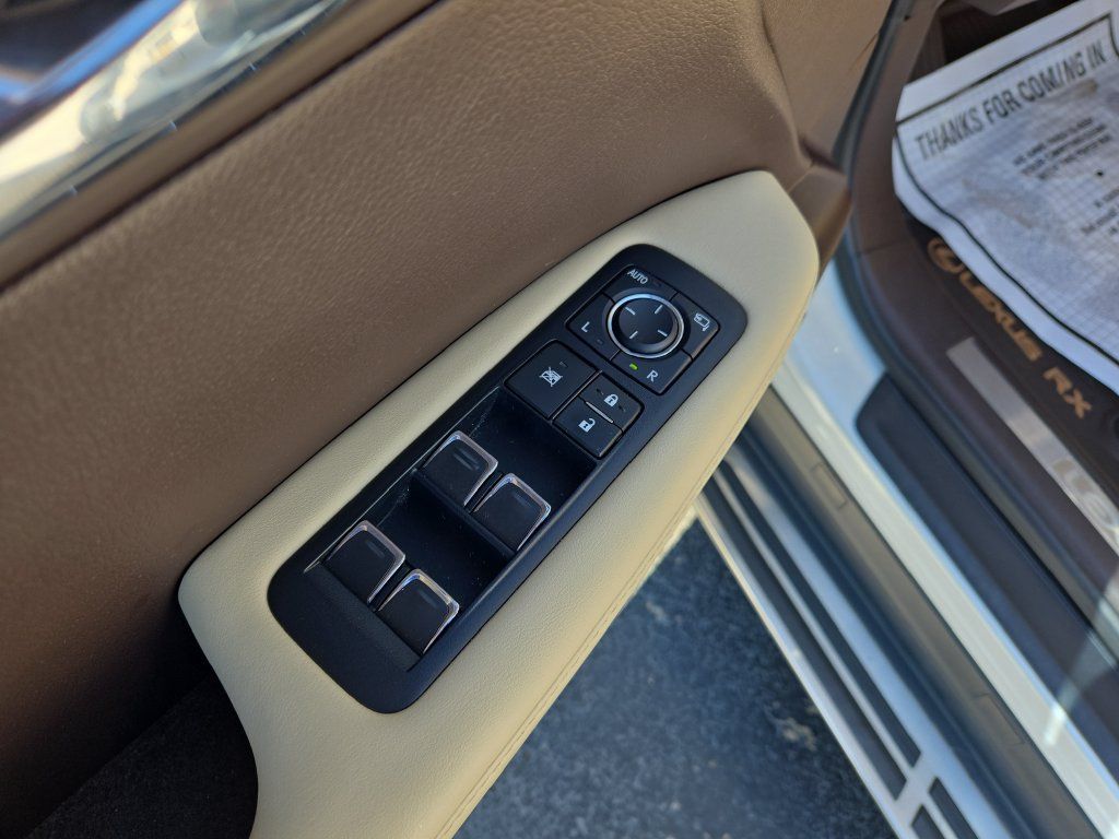 Used 2018 Lexus RX 350L AWD image 11