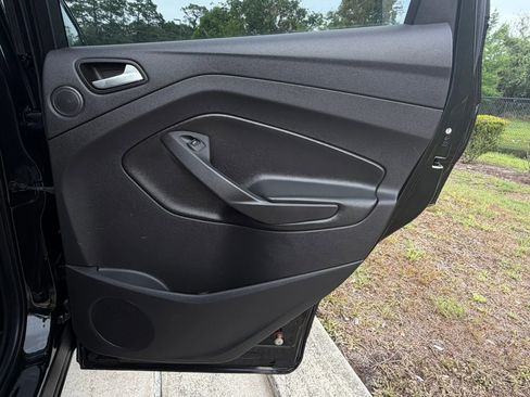 Used 2014 Ford Escape SE w/ Equipment Group 201A AWD/4WD image 32