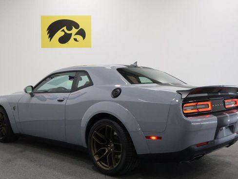 Used 2022 Dodge Challenger SRT Hellcat image 9