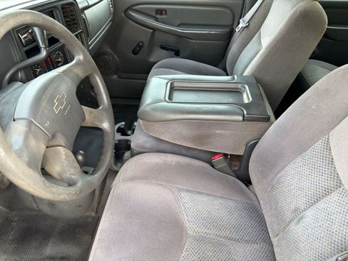 Used 2007 Chevrolet Silverado 2500 W/T w/ Skid Plate Package AWD/4WD image 13