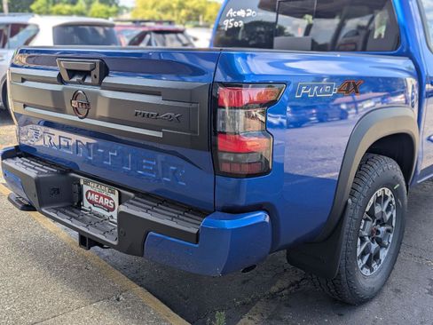 New 2026 Nissan Frontier PRO-4X w/ Tow Package AWD/4WD image 17