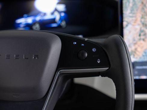 Used 2023 Tesla Model X Plaid image 32