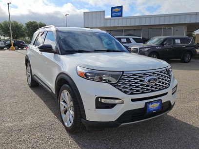 Used 2022 Ford Explorer Platinum w/ Equipment Group 601A