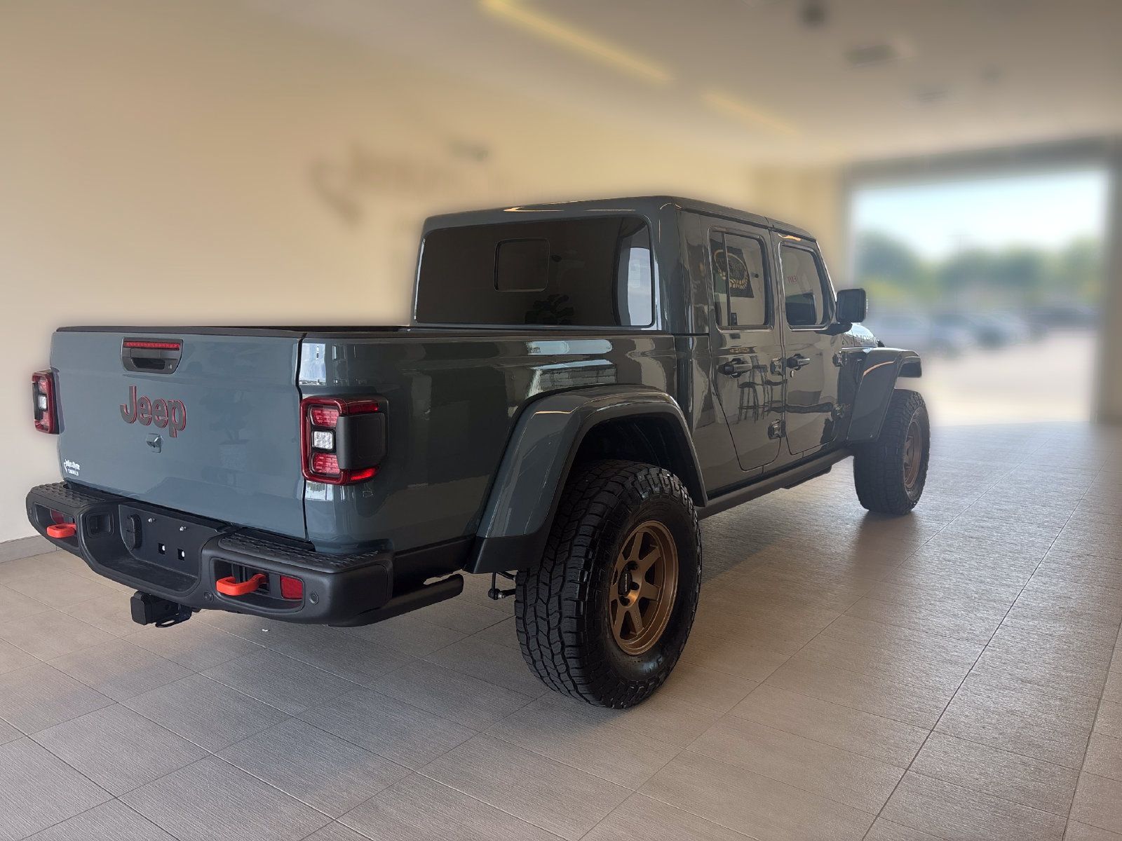 Used 2026 Jeep Gladiator Mojave AWD/4WD image 2