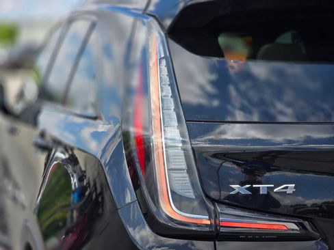 Used 2019 Cadillac XT4 Sport AWD/4WD image 11