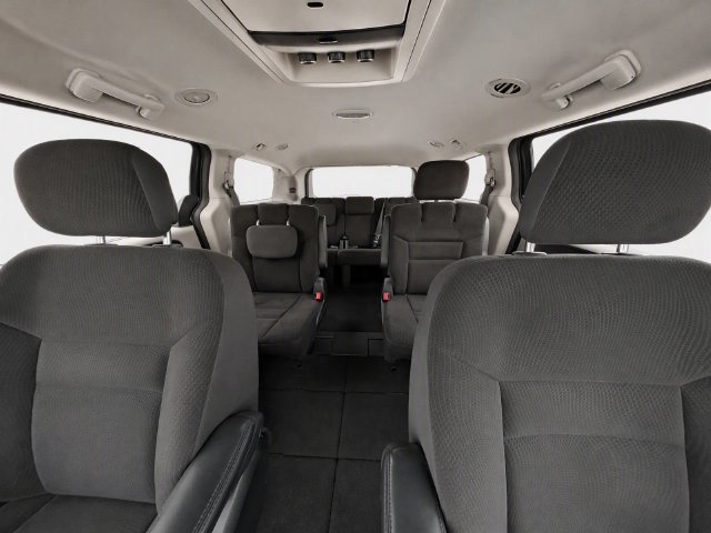 Used 2017 Dodge Grand Caravan SE w/ Power Window Group FWD image 23