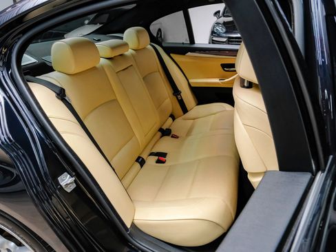 Used 2014 BMW 535i xDrive Sedan AWD/4WD image 34