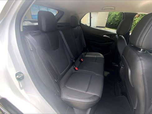 Used 2023 Buick Encore GX Preferred w/ Cold Weather Comfort Package FWD image 24